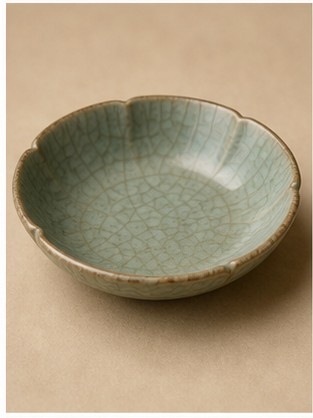 入门瓷器龙泉青瓷杯收藏佳品 · 入门小品